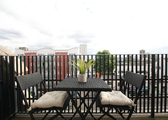 Ft6 Penthouse Rooms